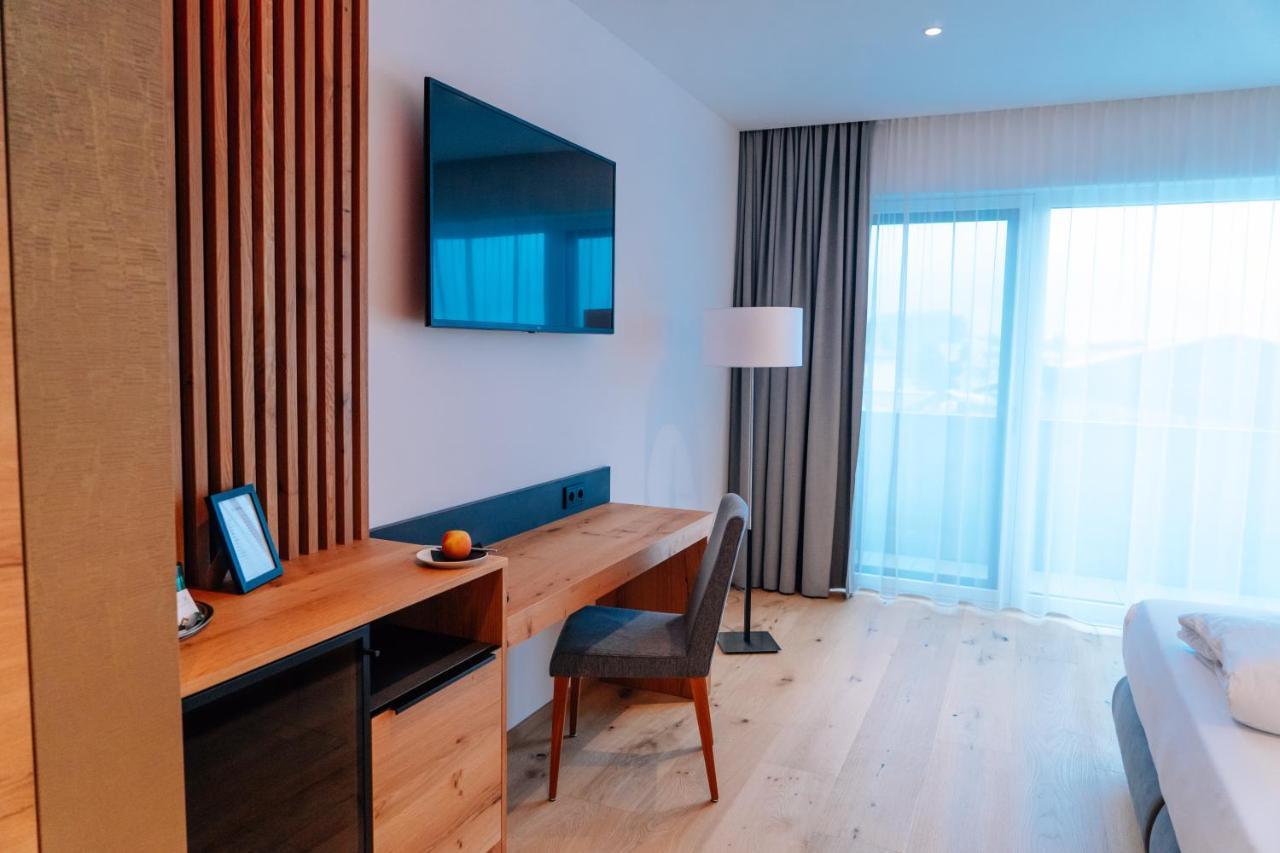 Patrix Hotel, Restaurant, Bar Frankenburg am Hausruck Ngoại thất bức ảnh