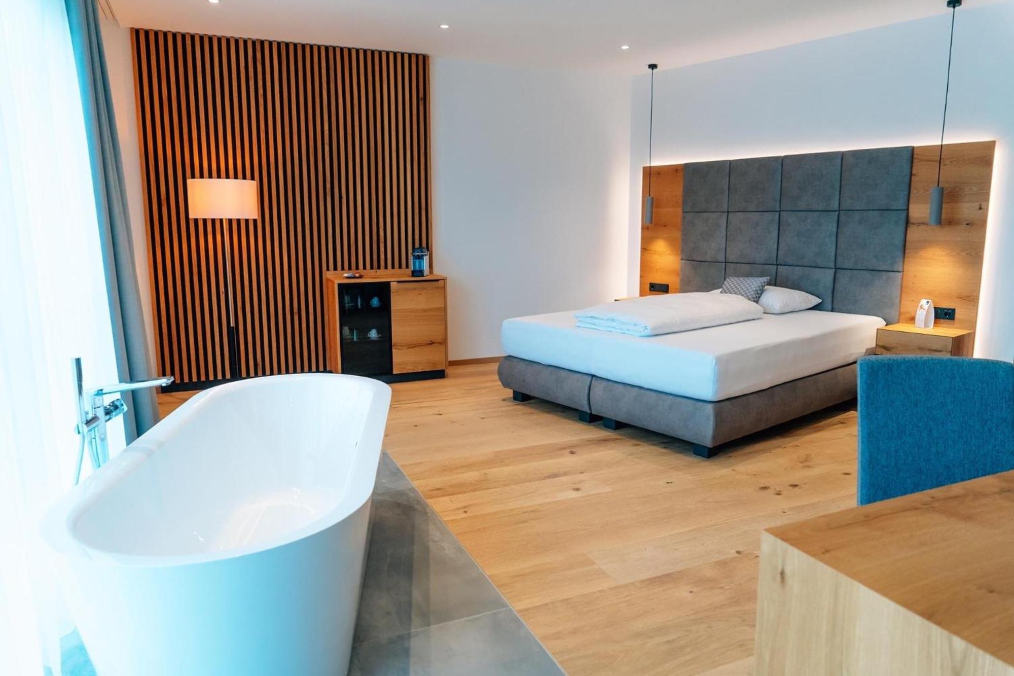 Patrix Hotel, Restaurant, Bar Frankenburg am Hausruck Ngoại thất bức ảnh