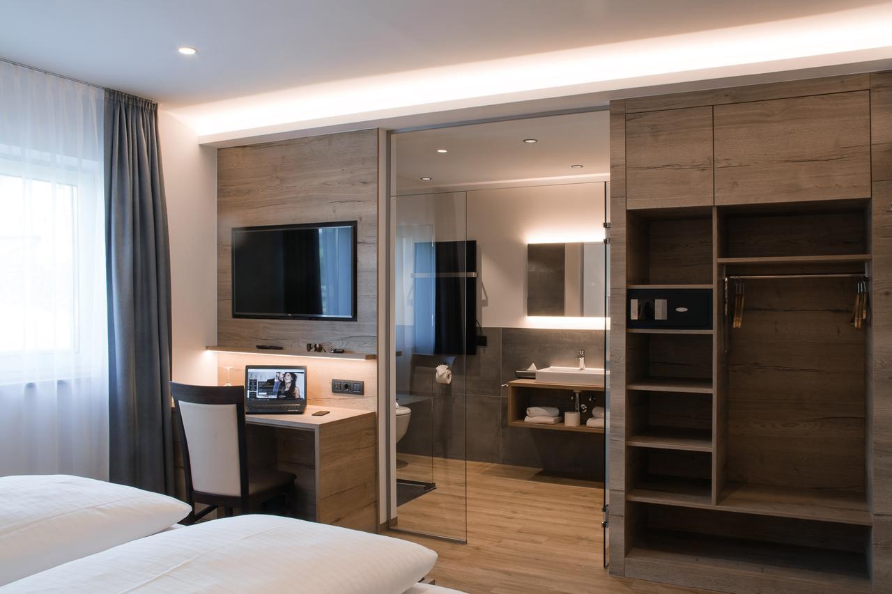 Patrix Hotel, Restaurant, Bar Frankenburg am Hausruck Ngoại thất bức ảnh