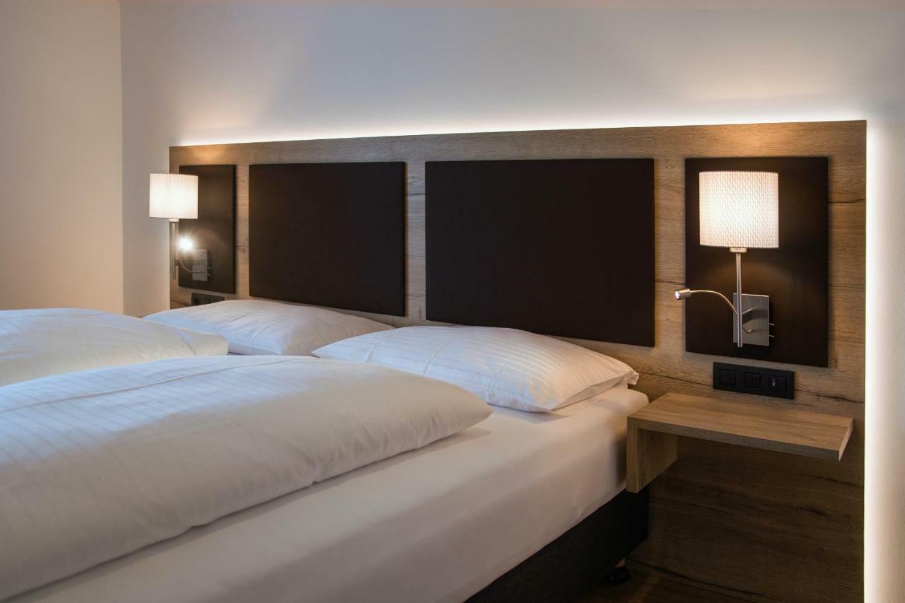 Patrix Hotel, Restaurant, Bar Frankenburg am Hausruck Ngoại thất bức ảnh